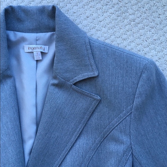 Judith & Charles - Timeless Gray Blazer w/ Stretch - Picture 2 of 8